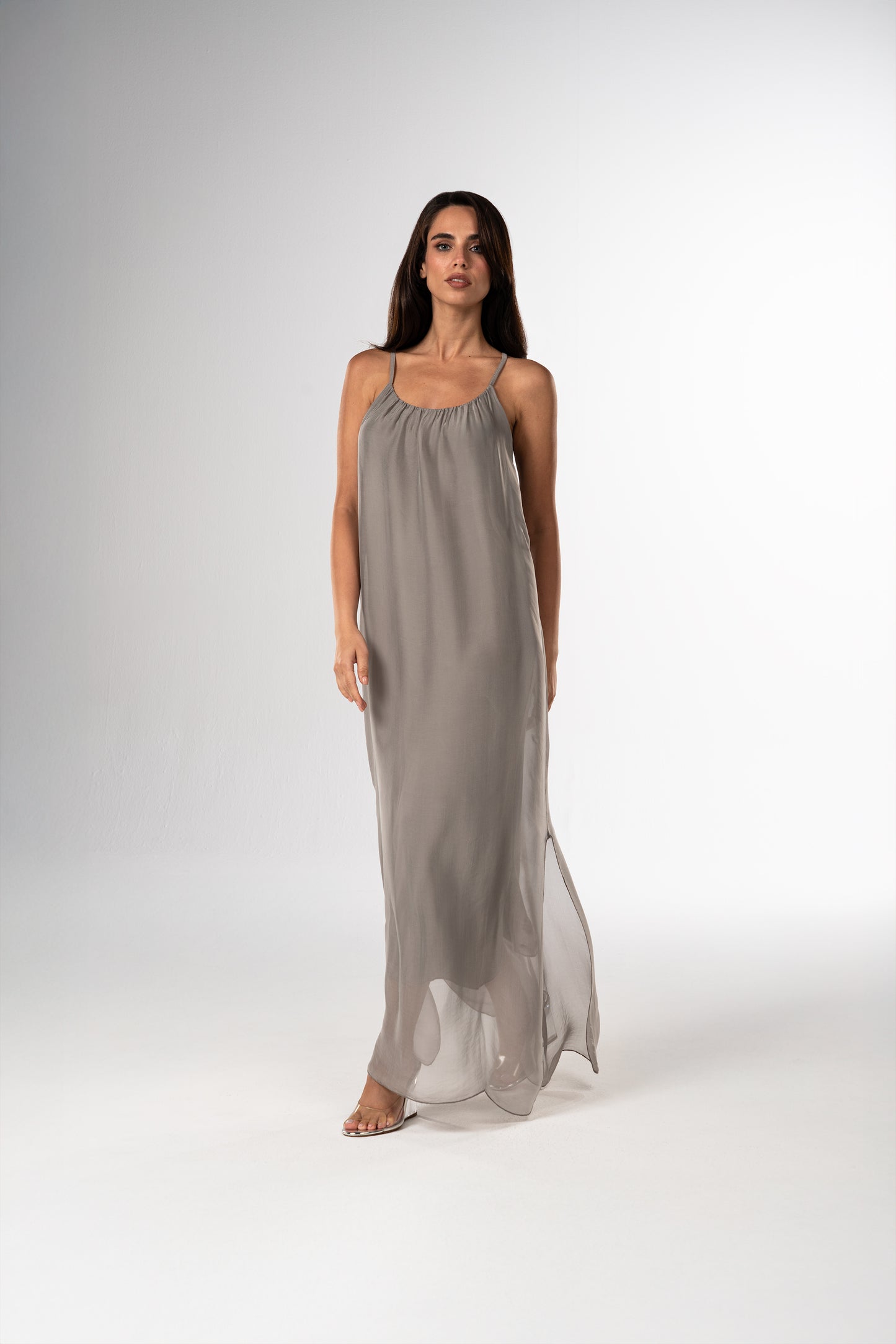 قفطان إيطالي من الحرير القطني باللونين الأسود والأبيض (مجموعة رمضان)