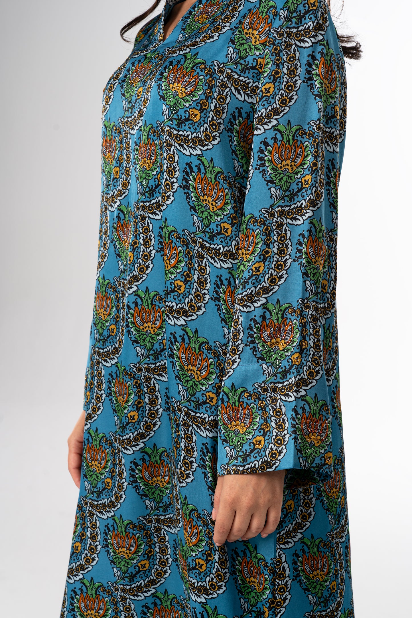 Turquoise Scallop Italian Viscose Satin Caftan close up