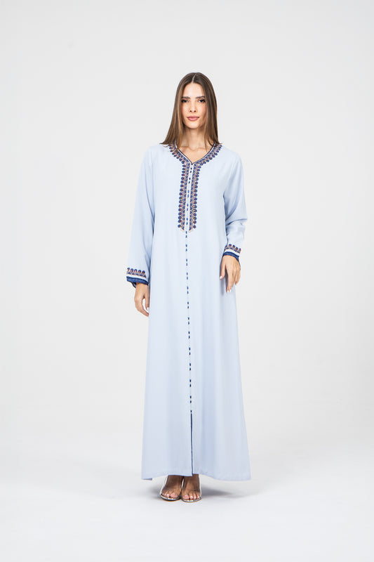 قفطان كريب باللون الأزرق البودري